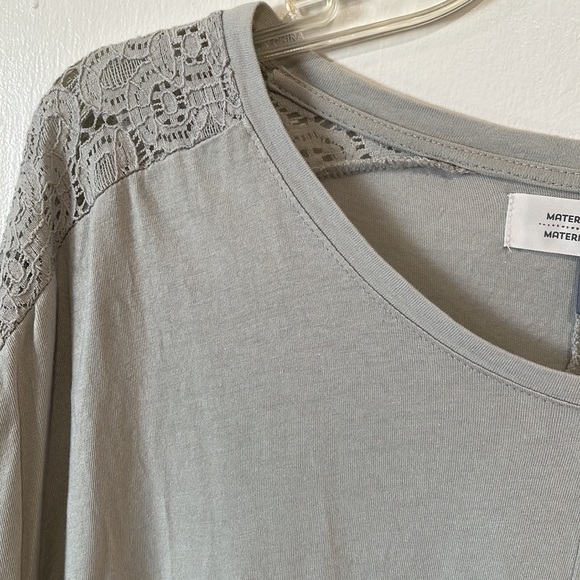 ⭐️2/$15⭐️ Old Navy Maternity Shirt - Picture 4 of 6